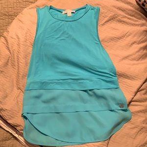 Sleeveless shirt